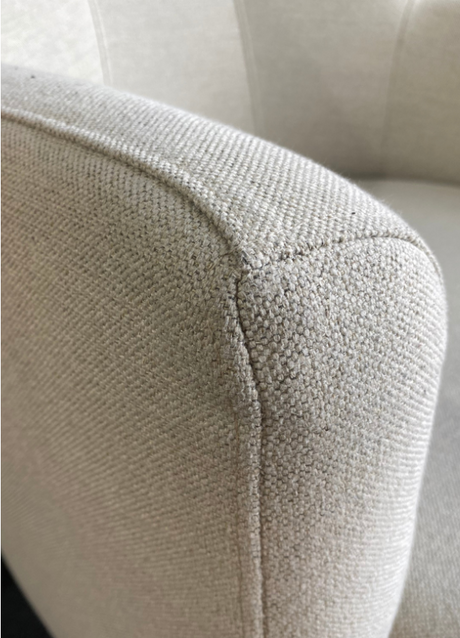 Fauteuil crapaud tissu beige pieds bois clair - Souffle d'intérieur