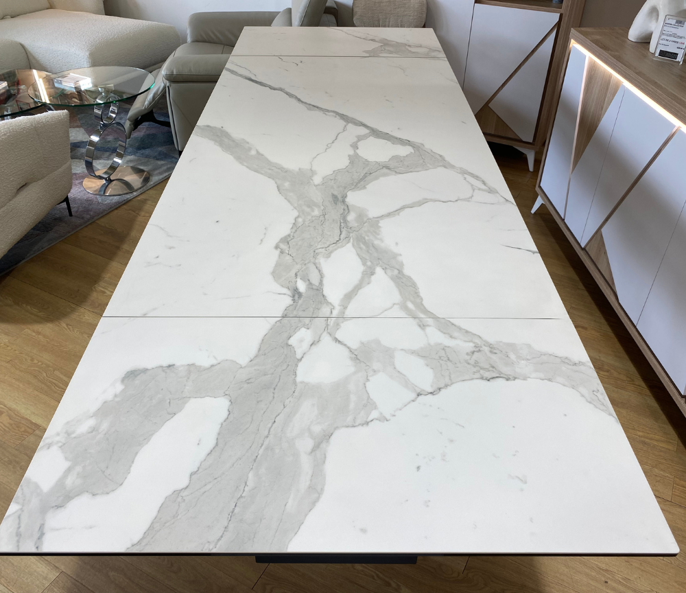 Table céramique extensible marbre blanc - SOUFFLE D'intérieur - Achat -  Souffle D'intérieur
