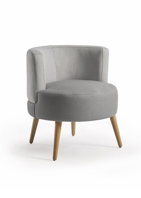 Fauteuil crapaud en tissu gris clair pieds bois - Souffle d'intérieur