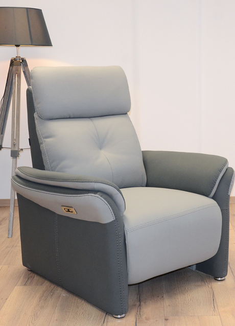 Fauteuil relaxation électrique confortable en tissu gris clair - Souffle d'intérieur